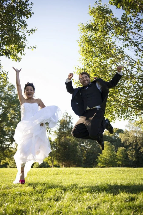 A CT wedding photographer capturing candid moments